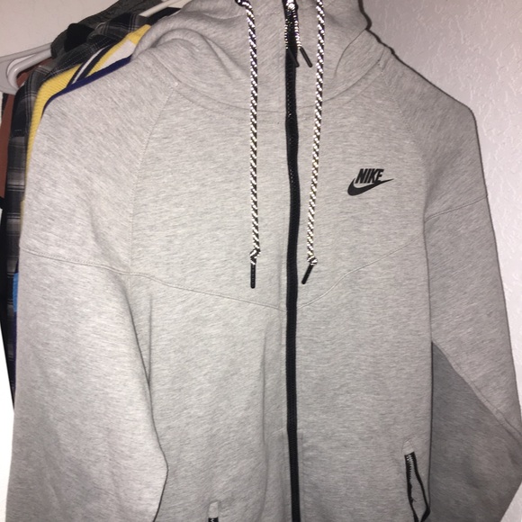 nike jacket with two zippers